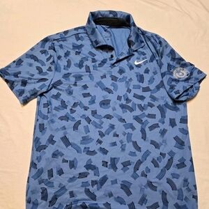 Nike Men's Polo Shirt in Blue with Abstract Pattern
